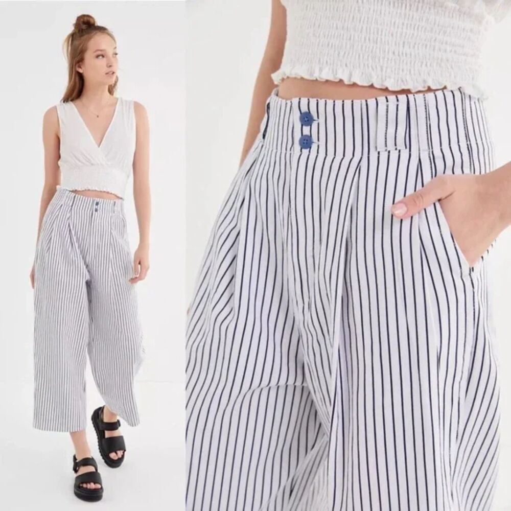 URBAN OUTFITTERS Womens‎ Mack Pleated High Waisted Trouser Pant 4 Navy Stripe